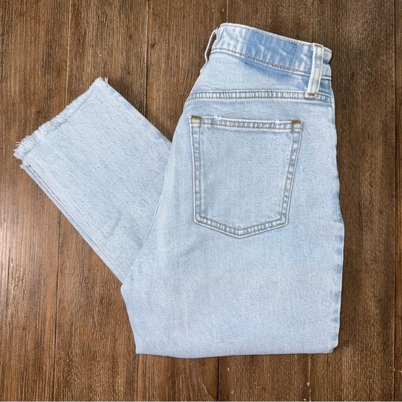 Abercrombie & Fitch The Skinny High Rise Jean CURVE LOVE Ankle Distressed - Picture 3 of 12